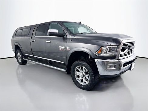 Used 2018 RAM 3500 Laramie Longhorn image 28
