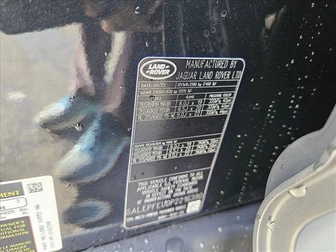 Used 2023 Land Rover Defender 130 SE image 25