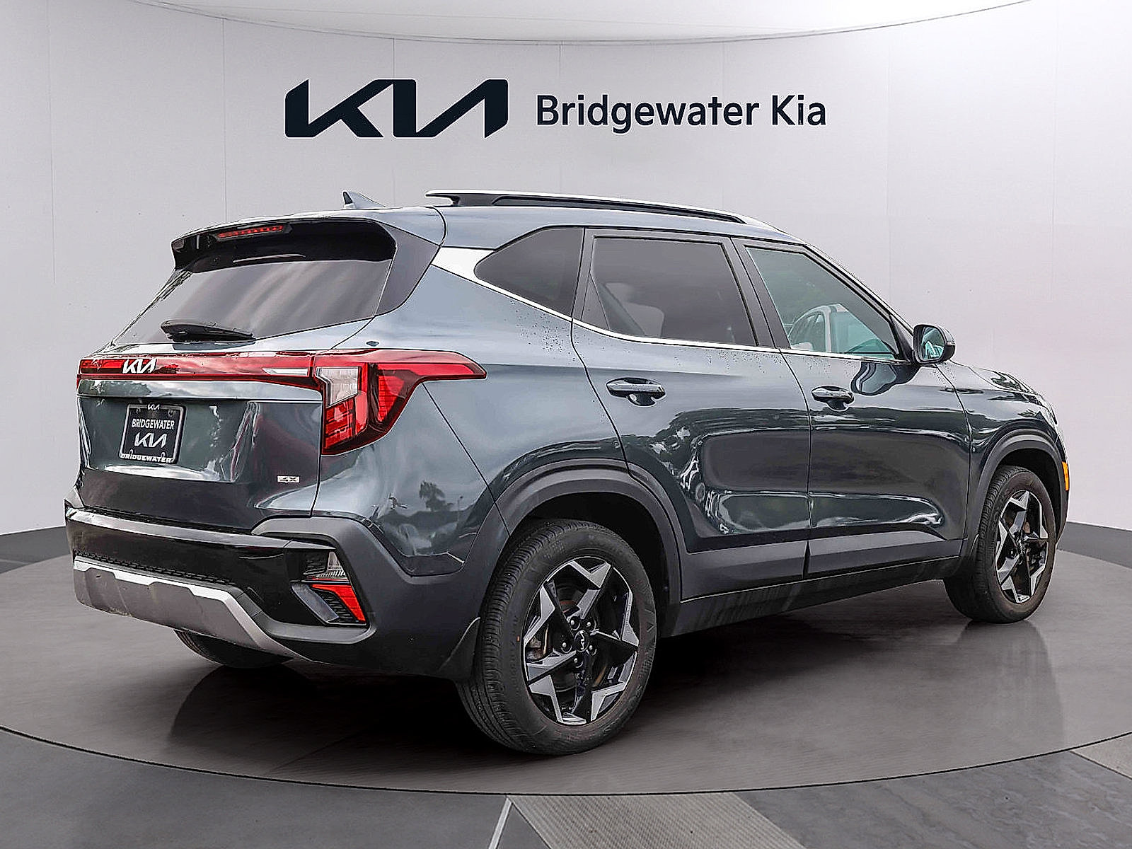 Certified 2024 Kia Seltos EX AWD/4WD image 6