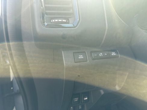 Used 2024 Nissan Frontier PRO-4X w/ Off-Road Protection Package image 20