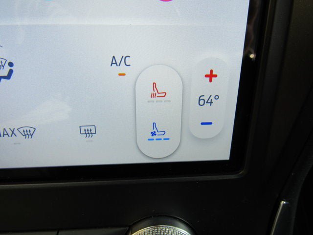 Used 2024 Ford Edge Titanium w/ Equipment Group 301A AWD/4WD image 19