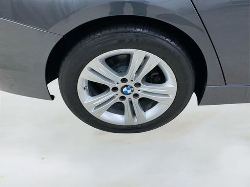 Used 2017 BMW 330i xDrive Sedan image 16