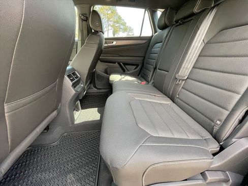 New 2026 Volkswagen Atlas Cross Sport SEL R-Line AWD/4WD image 4