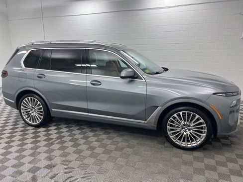 Used 2024 BMW X7 xDrive40i image 4