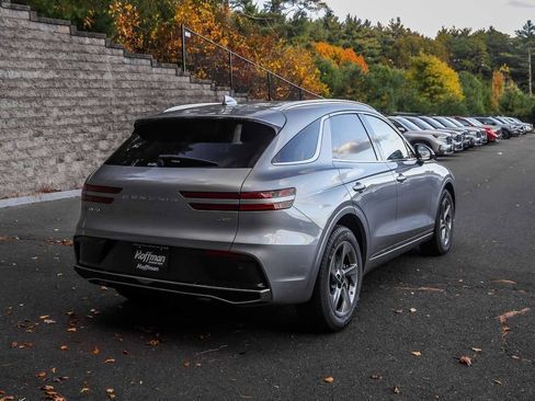 New 2026 Genesis GV70 2.5T image 3