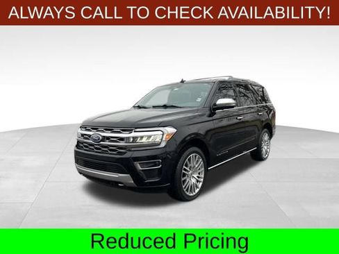 Used 2023 Ford Expedition Platinum AWD/4WD image 3