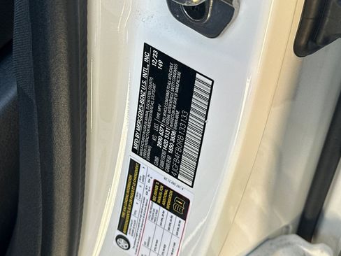 Certified 2024 Mercedes-Benz GLE 350 4MATIC image 37