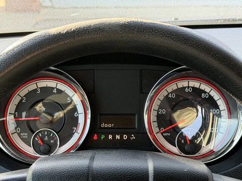 Used 2017 Dodge Grand Caravan SE image 15