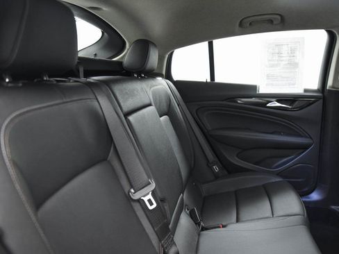 Used 2019 Buick Regal Essence image 14