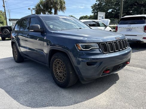 Used 2021 Jeep Grand Cherokee Trailhawk w/ Trailhawk Luxury Group AWD/4WD image 7