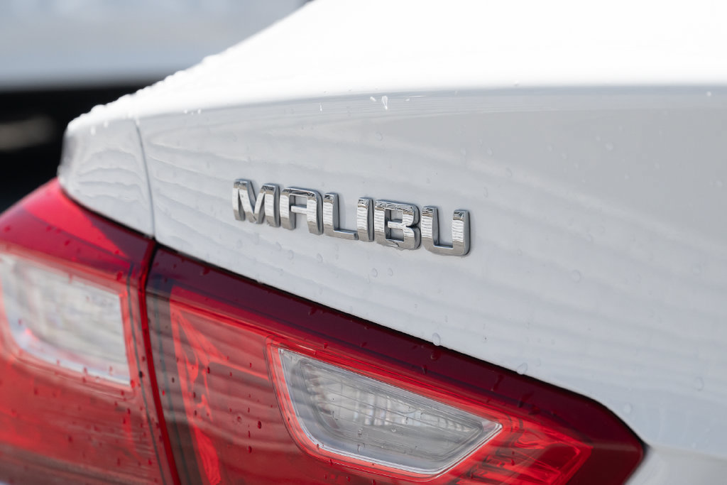 Used 2023 Chevrolet Malibu LT FWD image 13