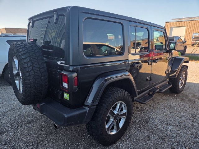 Used 2020 Jeep Wrangler Unlimited Sahara AWD/4WD image 2