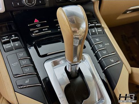 Used 2014 Porsche Cayenne image 13