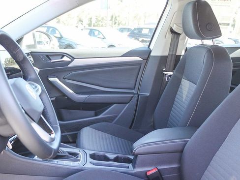 Used 2025 Volkswagen Jetta S image 18