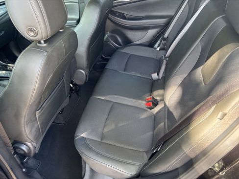 Used 2025 Buick Encore GX Preferred FWD image 27