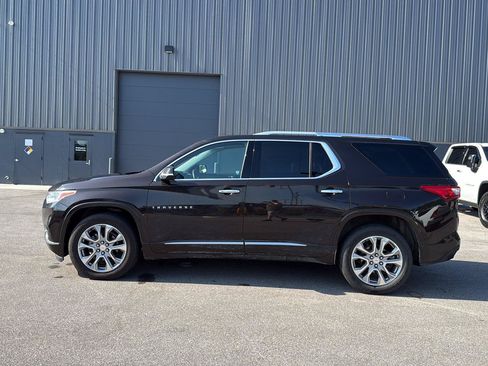 Used 2018 Chevrolet Traverse Premier w/ Driver Confidence II Package FWD image 6