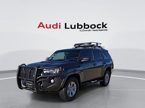 Used 2018 Toyota 4Runner SR5 image 3