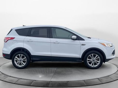 Used 2016 Ford Escape SE image 6