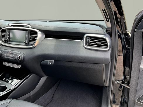 Used 2016 Kia Sorento SX FWD image 27