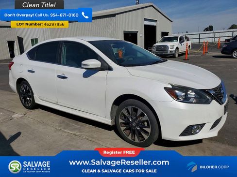 Used 2019 Nissan Sentra SR w/ Exterior Package FWD image 5