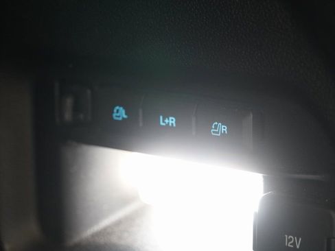 Used 2020 Ford Explorer ST image 11