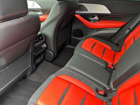 New 2025 Mercedes-Benz GLE 53 AMG 4MATIC image 12