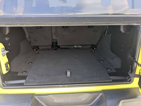 Used 2024 Jeep Wrangler Unlimited Sport AWD/4WD image 17