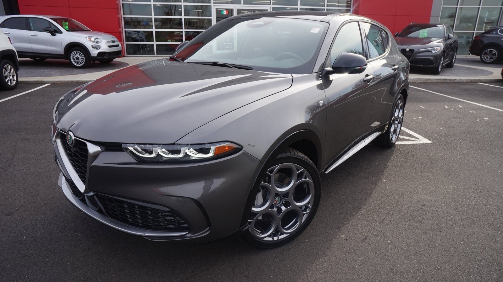 Used 2024 Alfa Romeo Tonale Ti w/ Active Assist Package AWD/4WD image 3