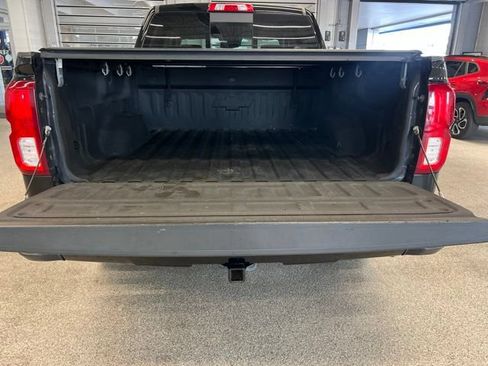 Used 2016 Chevrolet Silverado 1500 LTZ Z71 w/ LTZ Plus Package AWD/4WD image 8