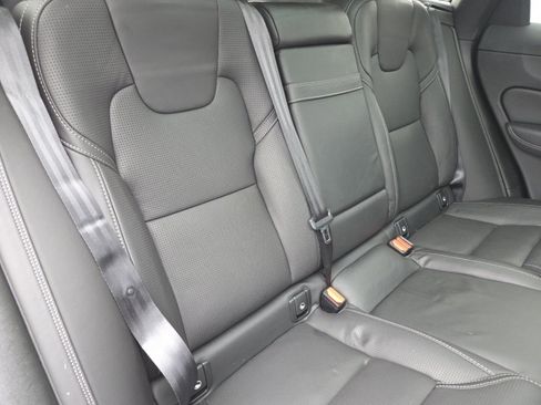 Used 2021 Volvo XC60 T6 Inscription w/ Protection Package Premier image 23