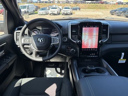 New 2026 RAM 1500 4x4 Crew Cab image 21