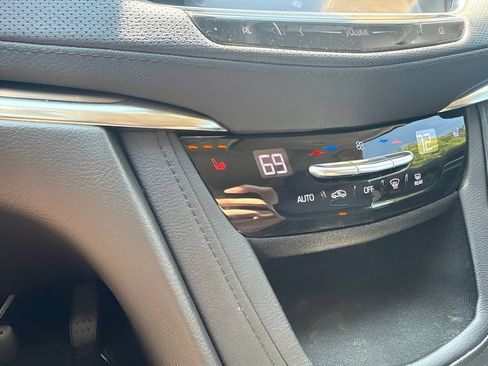 Used 2019 Cadillac XT5 Luxury AWD/4WD image 24