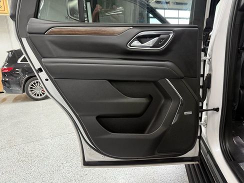Used 2024 Chevrolet Tahoe High Country image 13