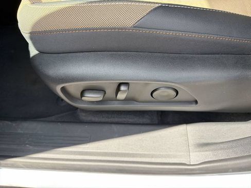 Certified 2025 Chevrolet Equinox ACTIV w/ Safety and Technology Package FWD image 21