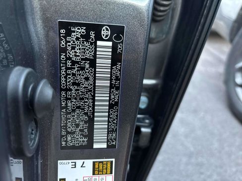 Used 2018 Toyota Prius Prime Premium w/ Carpet Mat Package image 25