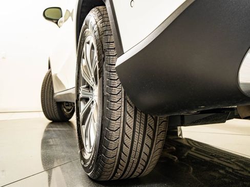 Certified 2025 Mercedes-Benz GLC 300 4MATIC image 39
