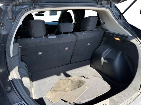 Used 2025 Nissan Leaf S FWD image 15