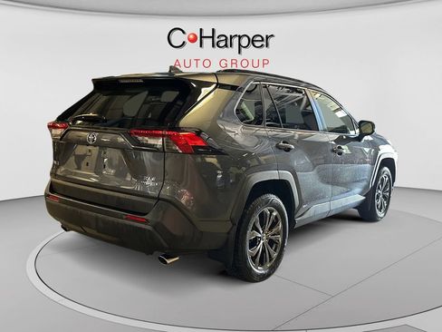Used 2022 Toyota RAV4 XLE Premium AWD/4WD image 3