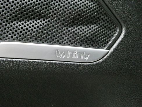 Used 2020 Hyundai Santa Fe Limited image 10