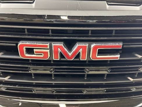 Used 2023 GMC Sierra 1500 Elevation image 10