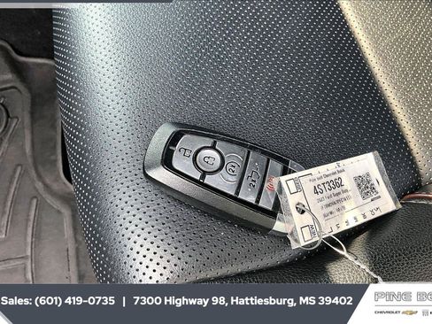 Used 2023 Ford F250 Lariat w/ Lariat Ultimate Package AWD/4WD image 10