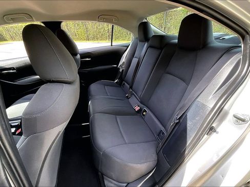 Used 2021 Toyota Corolla LE FWD image 35