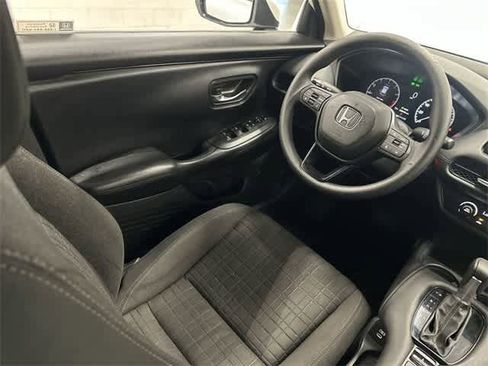 Certified 2024 Honda HR-V LX image 12