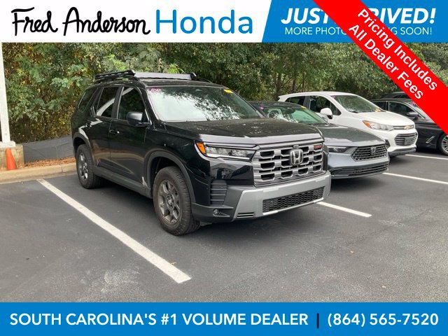 Used 2026 Honda Pilot TrailSport image 1