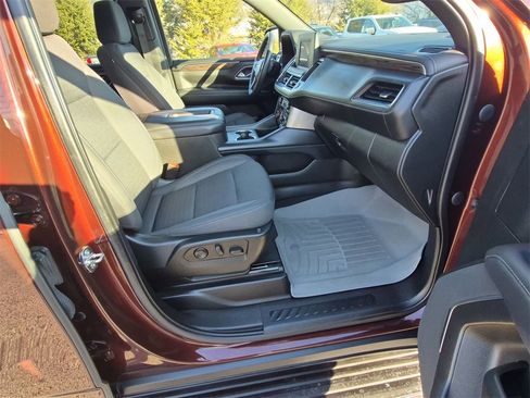 Used 2023 Chevrolet Tahoe LS image 32