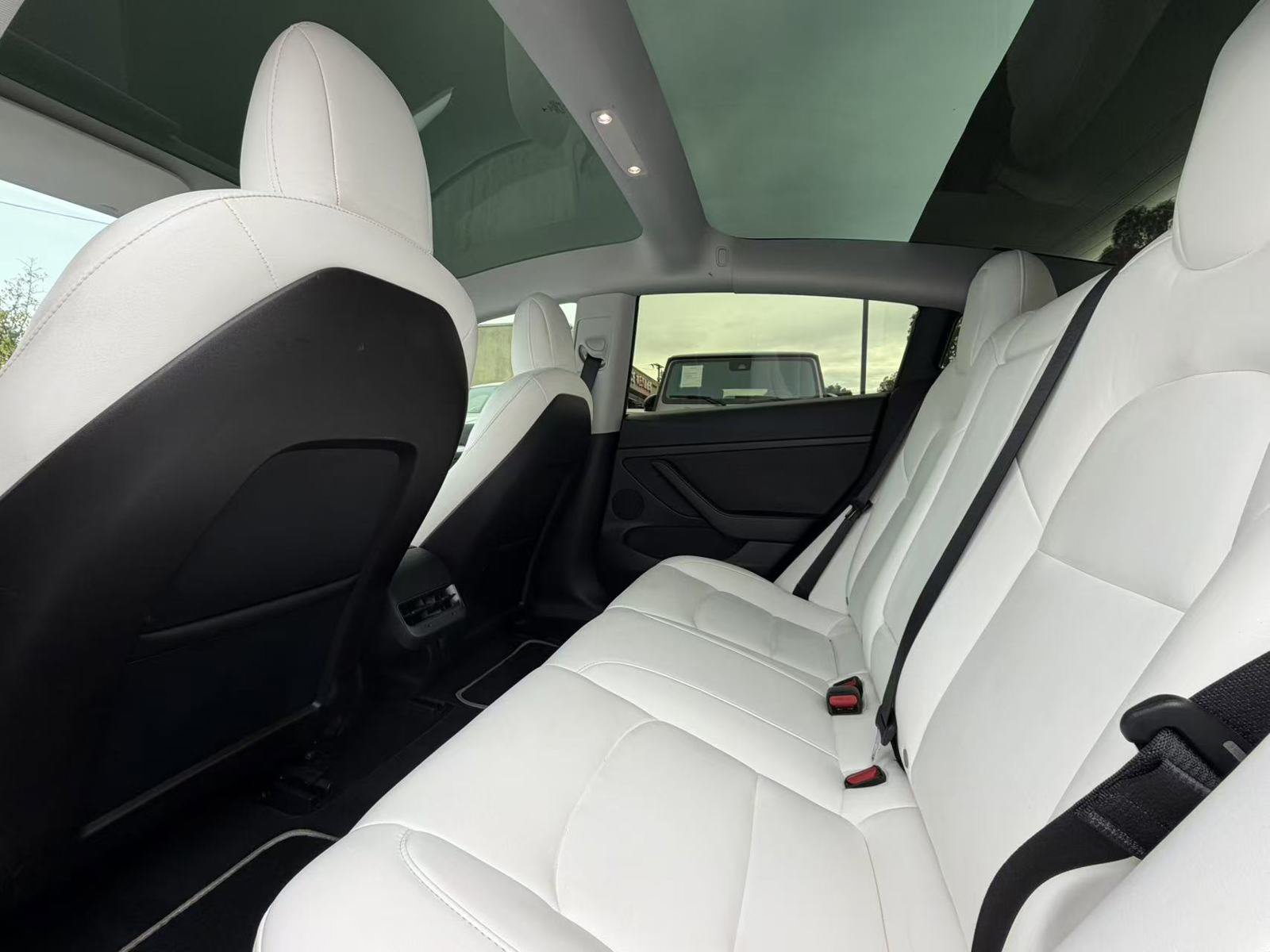 Used 2021 Tesla Model 3 Performance AWD/4WD image 8