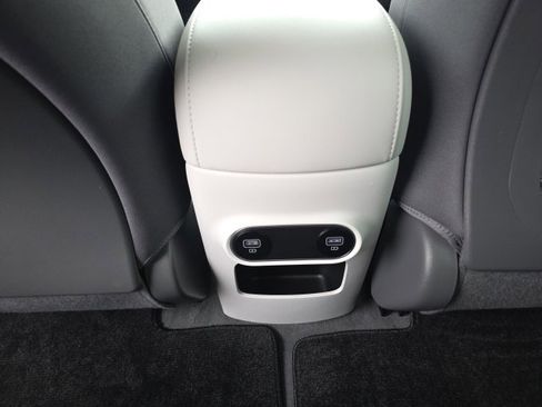 Certified 2024 Hyundai Ioniq 5 SE image 28