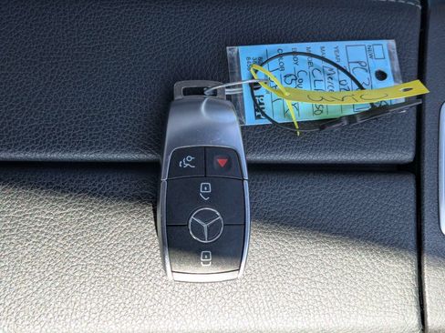 Used 2025 Mercedes-Benz CLA 250 image 35
