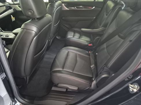 Certified 2025 Cadillac XT6 Premium Luxury w/ LPO, Floor Liner Package AWD/4WD image 28