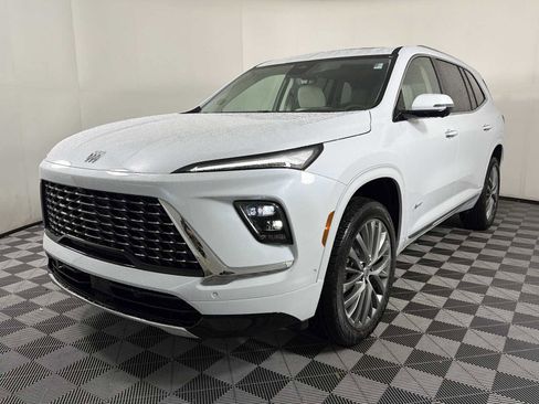 New 2026 Buick Enclave Avenir w/ Super Cruise Package image 4